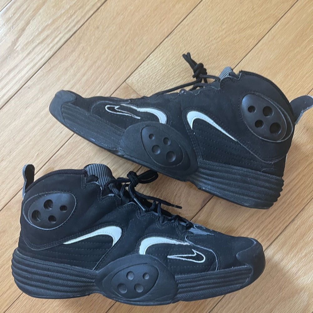 Vintage Nike Foamposite shoe 11
